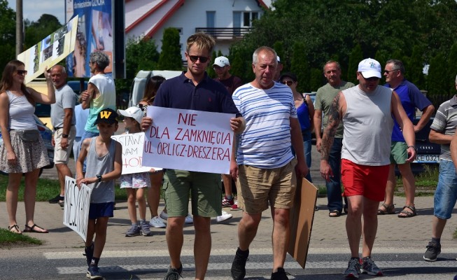 Mieszkańcy wyszli na ulicę