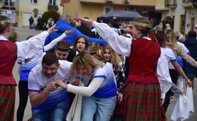 Polacy, Ukraińcy i Litwini zatańczyli poloneza