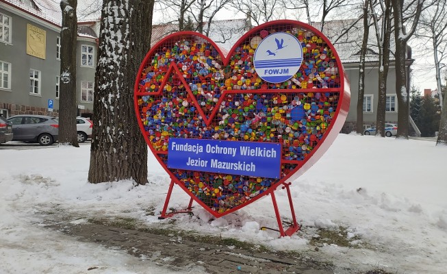 Zapełniają je ludzie o dobrych sercach 